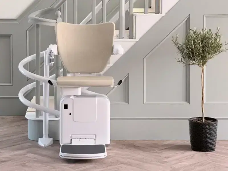 Freedom Curved Stairlift CS2 on a curved staircase